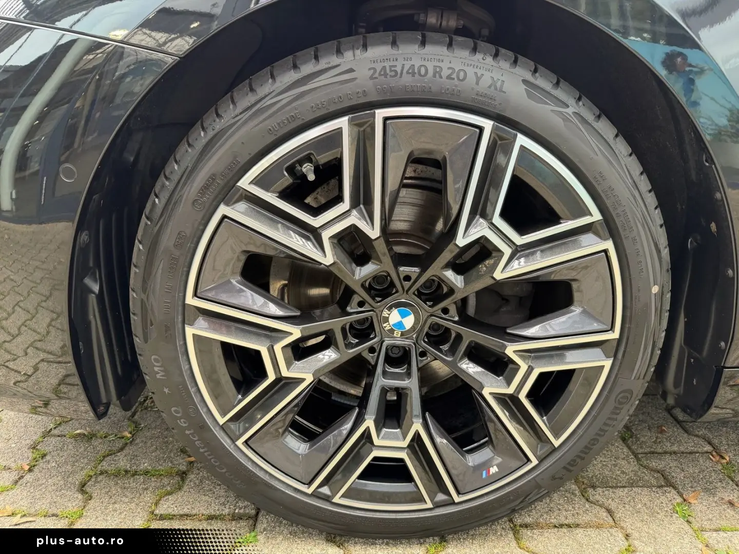 BMW 520d xDrive M Sport Pano DA  360  H&K Ad-Led 20