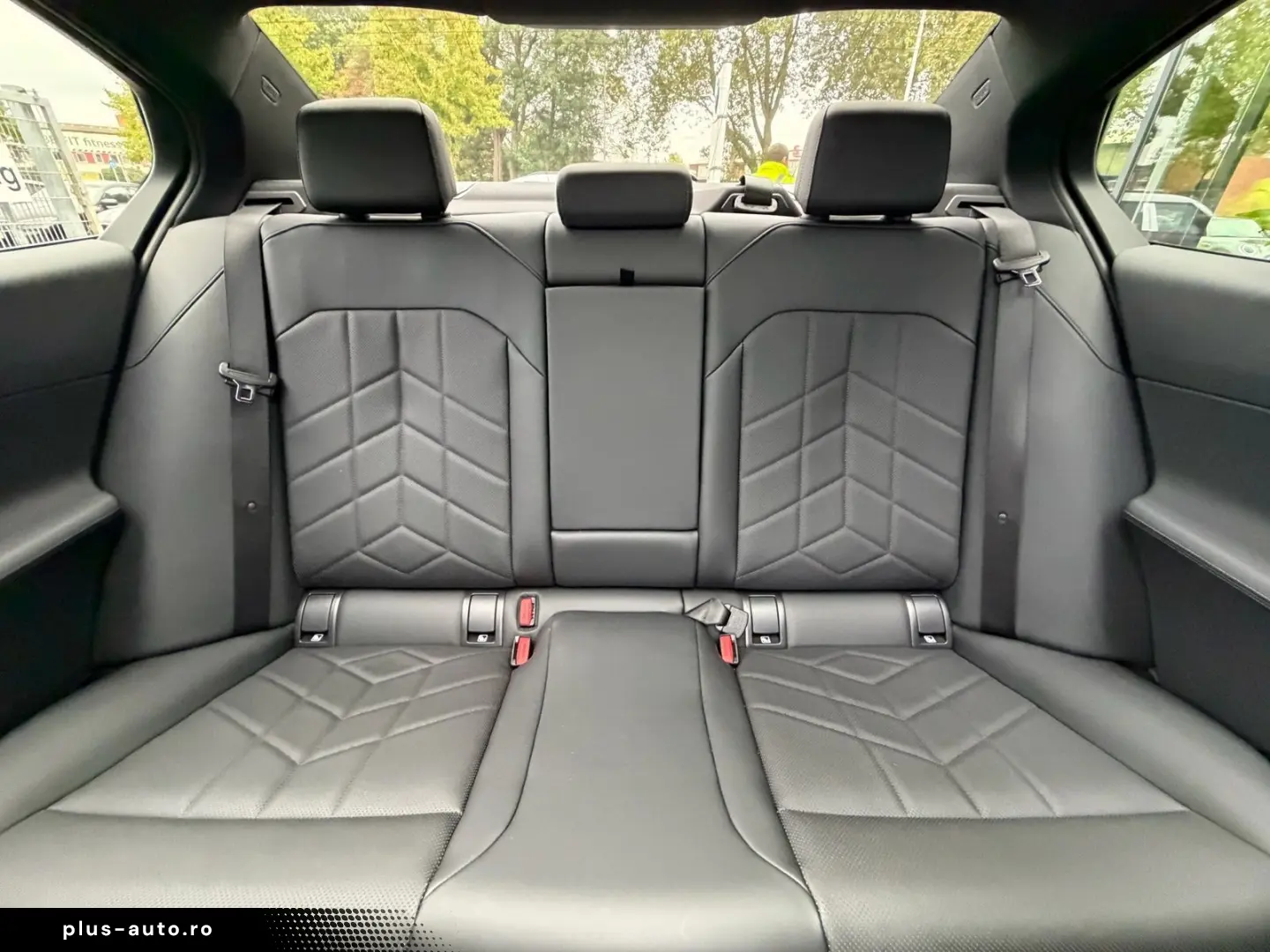 BMW 520d xDrive M Sport Pano DA  360  H&K Ad-Led 20