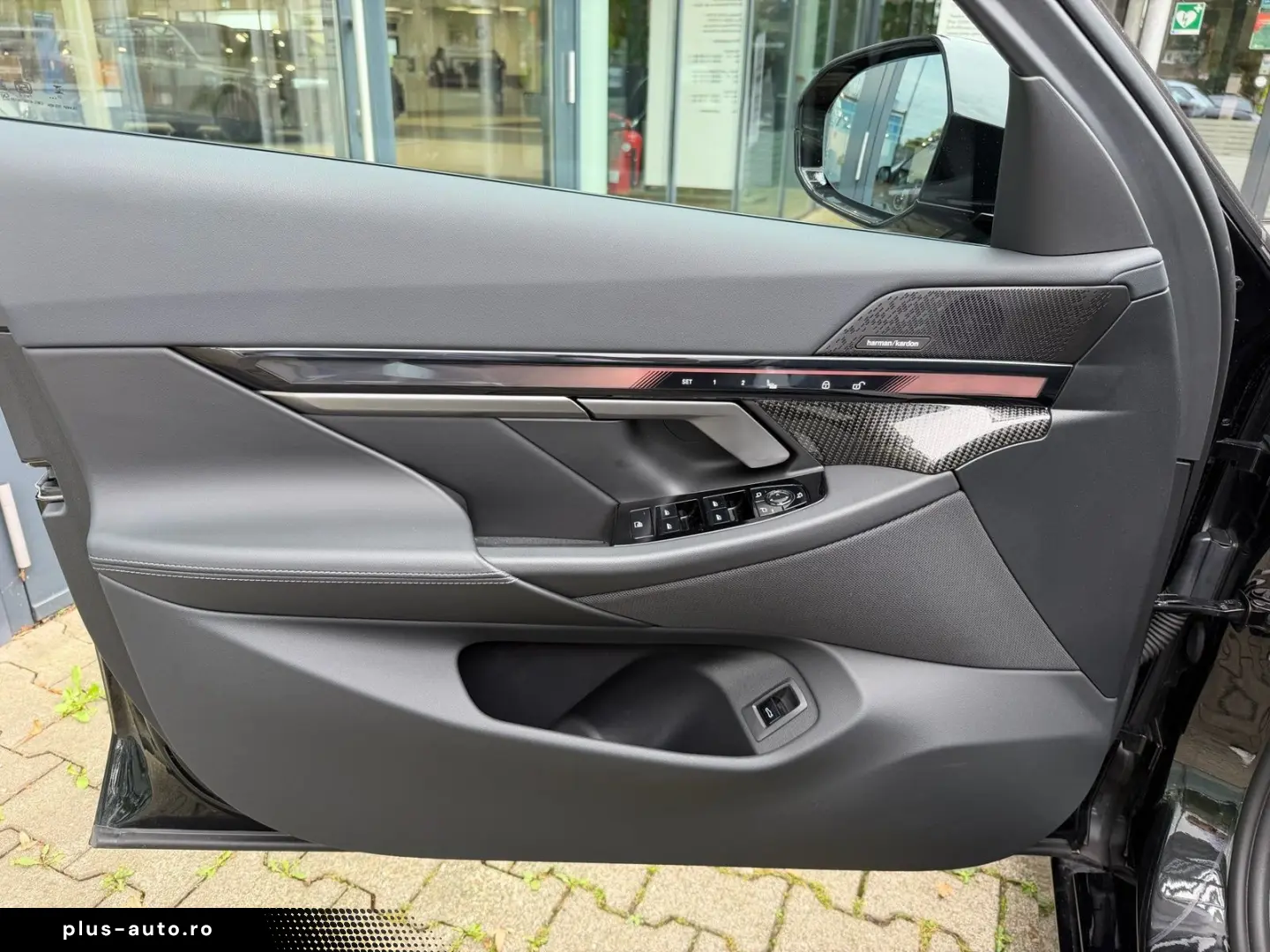 BMW 520d xDrive M Sport Pano DA  360  H&K Ad-Led 20