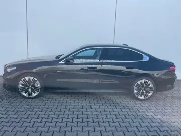 BMW 540 d xDrive 20'' IconGl Pano KomfSi b…