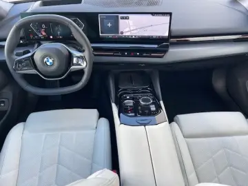 BMW 540 d xDrive 20'' IconGl Pano KomfSi b…