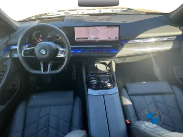 BMW 540d xDrive Limousine M Sport 21  Pano B&W