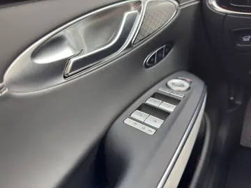 GENESIS GV70 Elektro 77 4 kWh Sport PANO ACC HEADUP