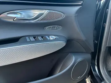 GENESIS GV70 Sport AWD   KAMERA NAVI LED PANO LEDER