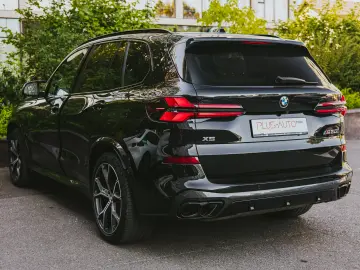 BMW X5 M60i xDrive