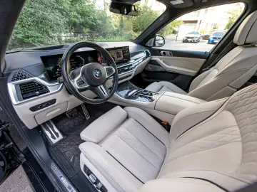 BMW X5 M60i xDrive