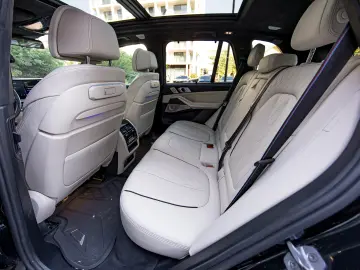 BMW X5 M60i xDrive