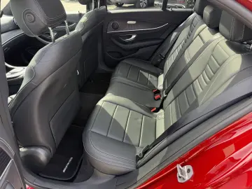 MERCEDES-BENZ E 300 e 4M Pano MBeam DISTR 360 Night DAB SHZ