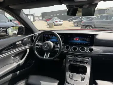 MERCEDES-BENZ E 300 e 4M Pano MBeam DISTR 360 Night DAB SHZ