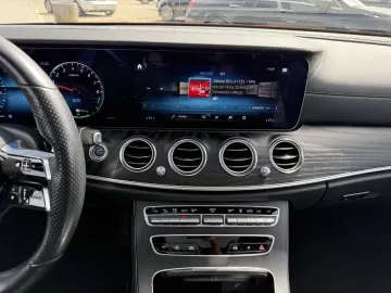 MERCEDES-BENZ E 300 e 4M Pano MBeam DISTR 360 Night DAB SHZ
