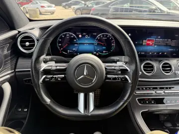 MERCEDES-BENZ E 300 e 4M Pano MBeam DISTR 360 Night DAB SHZ