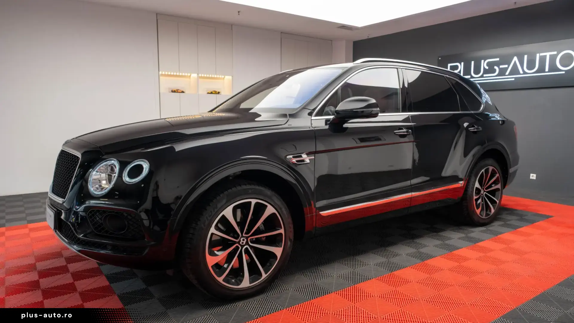 Bentley Bentayga  DVD