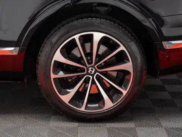 Bentley Bentayga  DVD