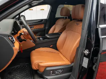 Bentley Bentayga  DVD