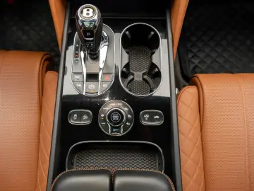 Bentley Bentayga  DVD