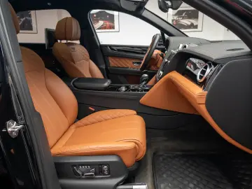 Bentley Bentayga  DVD