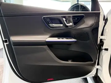 MERCEDES-BENZ GLC 300 d 4Matic AMG Line