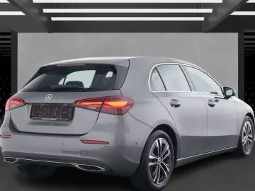 Mercedes-Benz A 180 PROGRSSIVE R-KAM LED LENK
