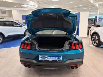 Ford Mustang GT Fastback 5.0 V8
