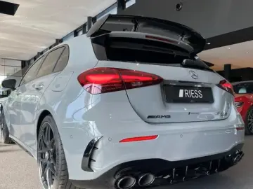 Mercedes-Benz A 45 AMG A 45 S AMG PANO DRIVE PCKG