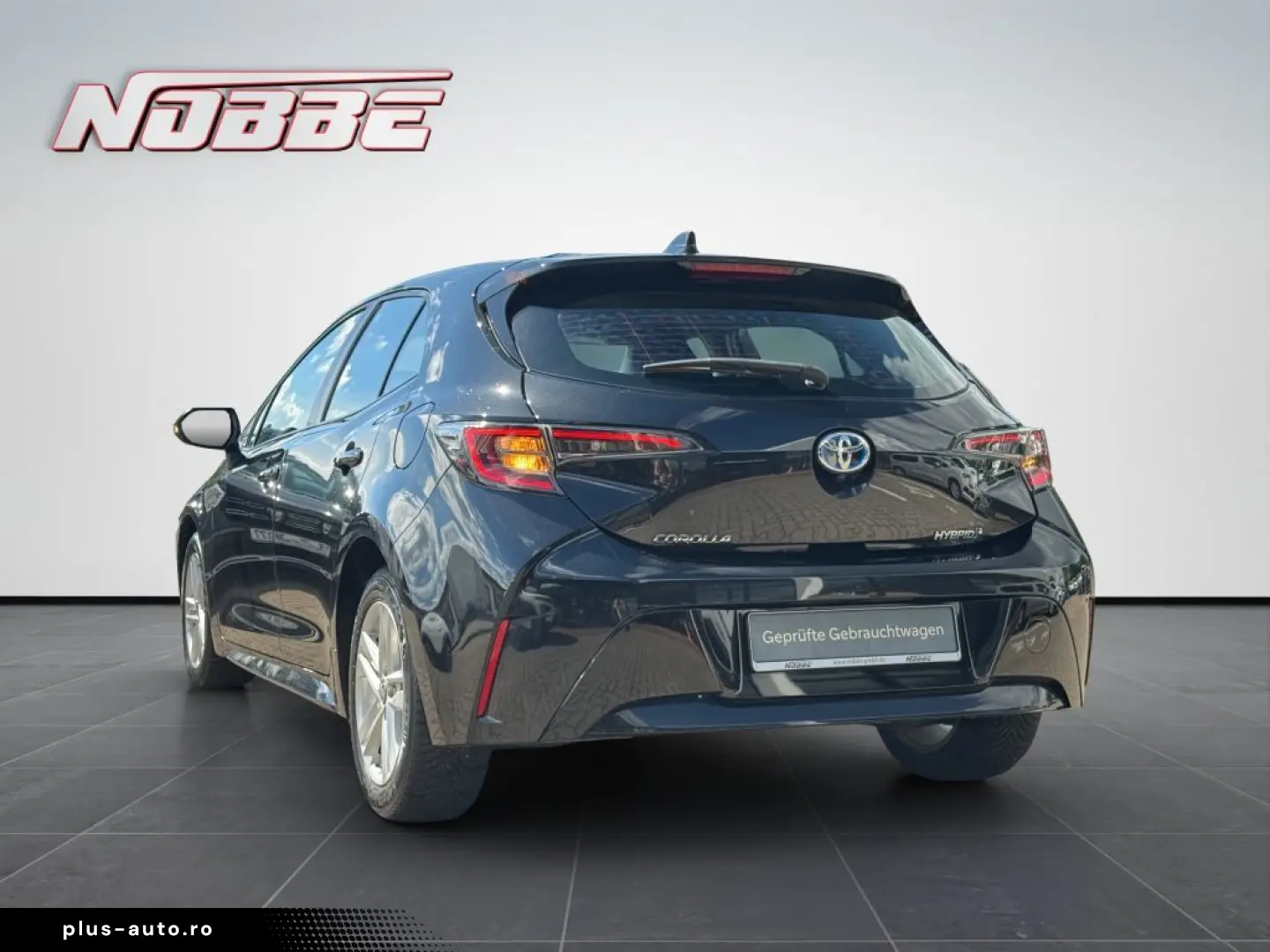 TOYOTA Corolla 1.8 Hybrid Business Edition