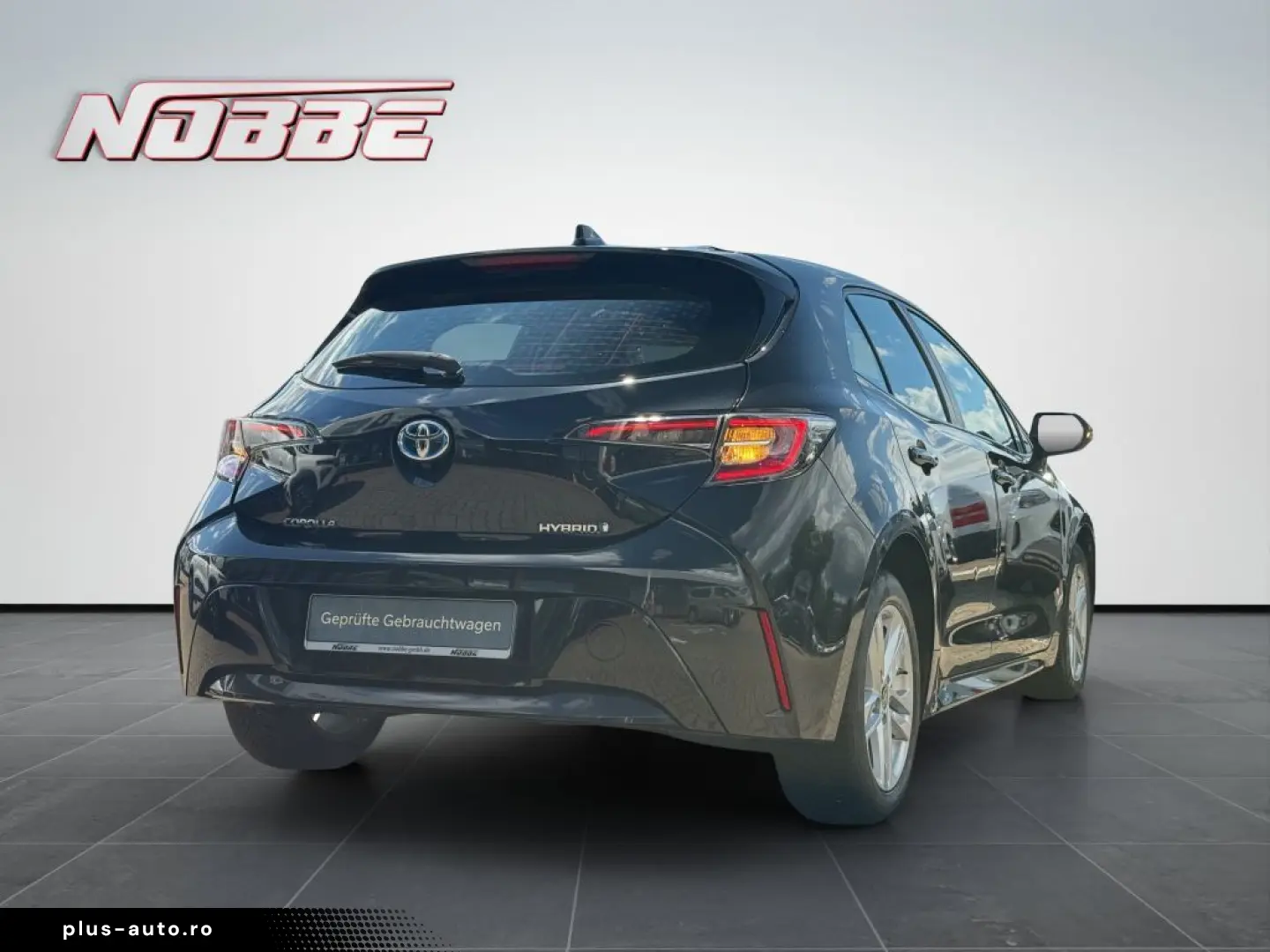 TOYOTA Corolla 1.8 Hybrid Business Edition