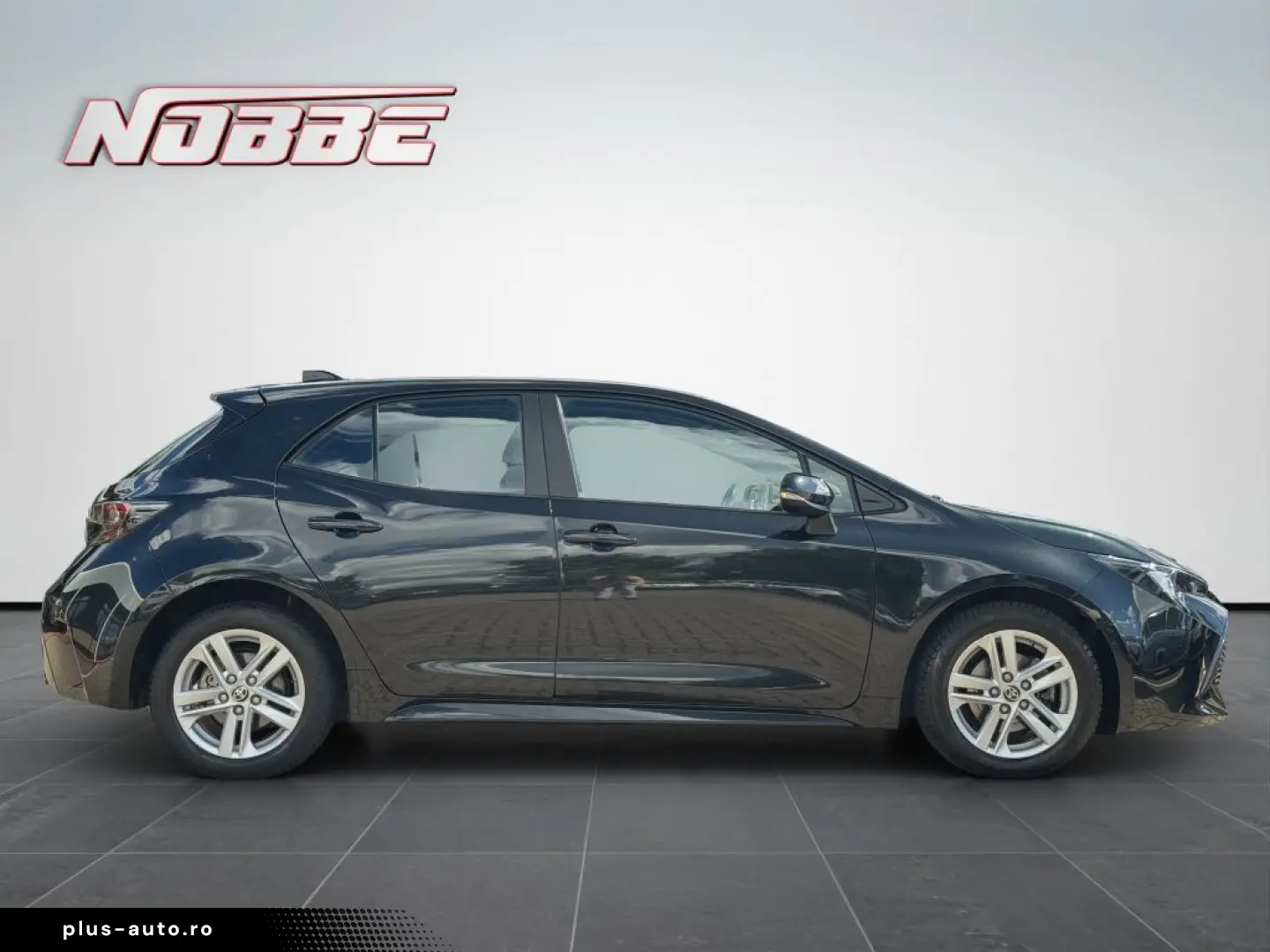 TOYOTA Corolla 1.8 Hybrid Business Edition