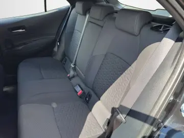 TOYOTA Corolla 1.8 Hybrid Business Edition