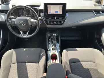 TOYOTA Corolla 1.8 Hybrid Business Edition