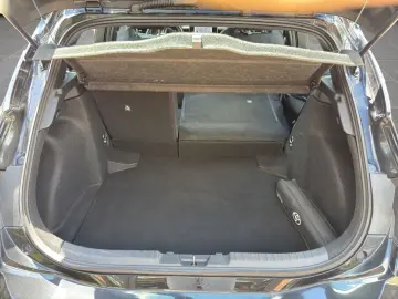 TOYOTA Corolla 1.8 Hybrid Business Edition