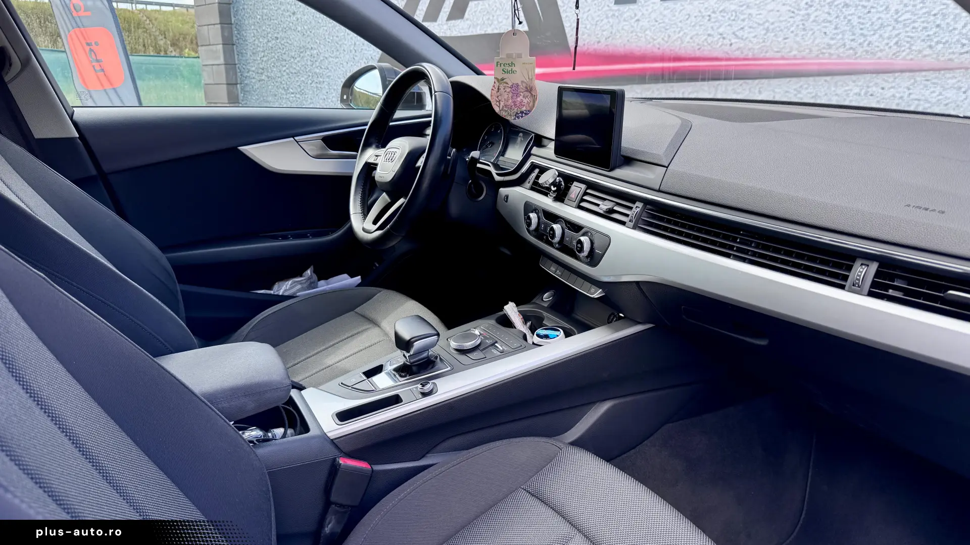AUDI A4 SEDAN