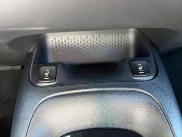 TOYOTA Corolla Touring Sports  1 8 Hybrid Business Edit