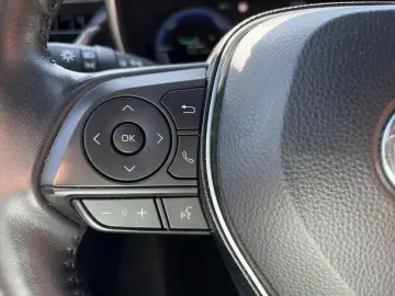 TOYOTA Corolla Touring Sports  1 8 Hybrid Business Edit