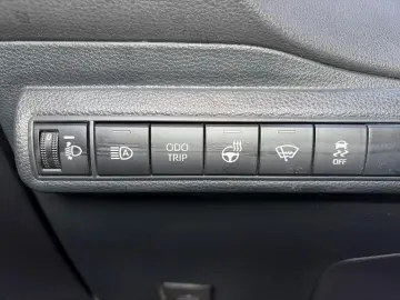 TOYOTA Corolla Touring Sports  1 8 Hybrid Business Edit