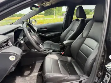 TOYOTA Corolla Touring Sports Hybrid Navi Kam Schwarz