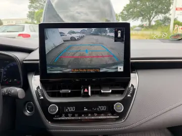TOYOTA Corolla Touring Sports Hybrid Navi Kam Schwarz