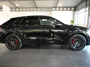 Audi Q8 50 TDI quattro S line