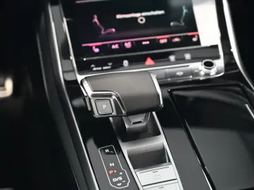 Audi Q8 50 TDI quattro S line