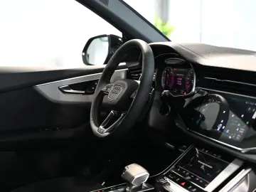 Audi Q8 50 TDI quattro S line