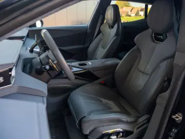 LOTUS Eletre EDS 450 S 4WD Executive Seat 112 kWh   LI