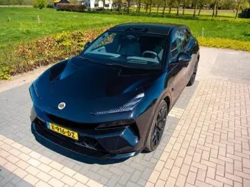 LOTUS Eletre EDS 450 S 4WD Executive Seat 112 kWh   LI
