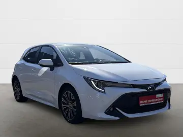 TOYOTA Corolla 1.8 Hybrid Team D LED Navi SHZ LHZ Kamer