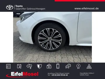 TOYOTA Corolla Touring Sports