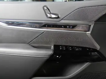 BMW 750 e xDr.ExecutiveLounge.Sitzbel.Panod.FondExp.