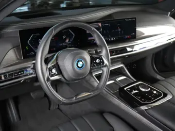 BMW 750 e xDr.ExecutiveLounge.Sitzbel.Panod.FondExp.