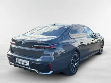 BMW 750e xDrive M Sports package  TOP EQUIPMENT