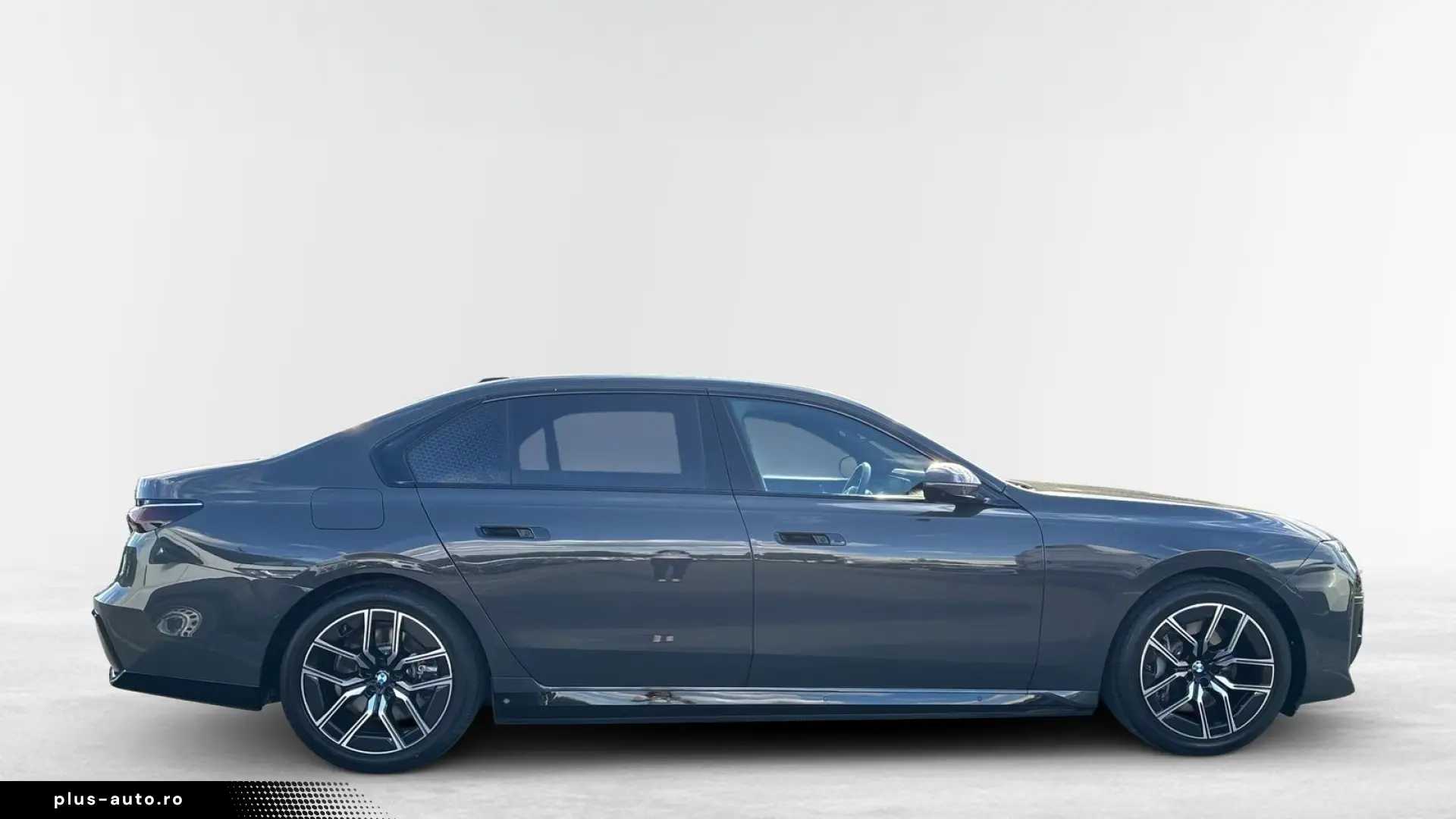 BMW 750e xDrive M Sports package  TOP EQUIPMENT