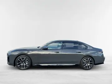 BMW 750e xDrive M Sports package  TOP EQUIPMENT