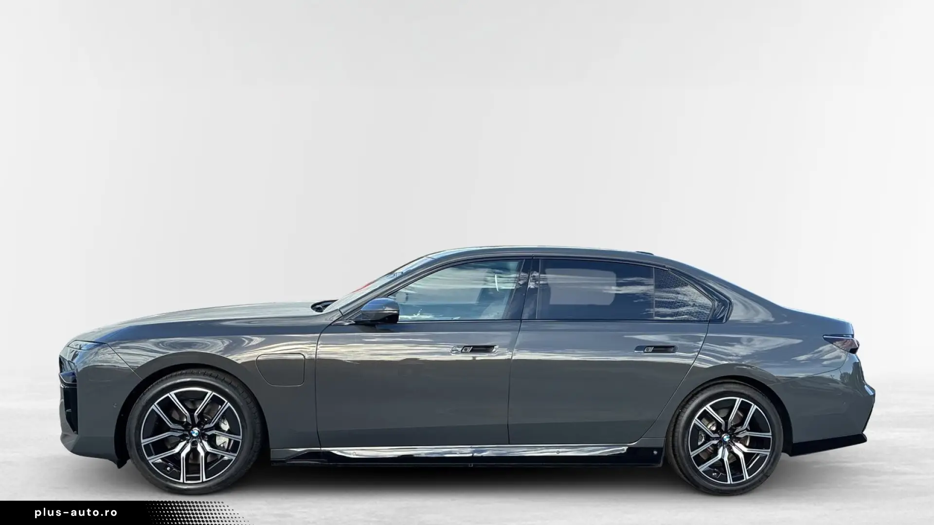 BMW 750e xDrive M Sports package  TOP EQUIPMENT