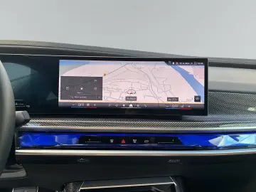 BMW 750e xDrive M Sports package  TOP EQUIPMENT